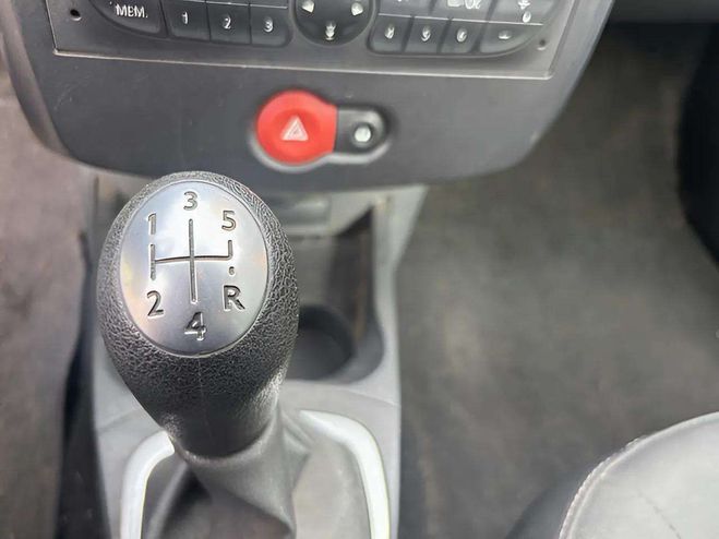 Renault Clio 1.5 DCI 75CH AUTHENTIQUE ECO� GRIS F de 2010