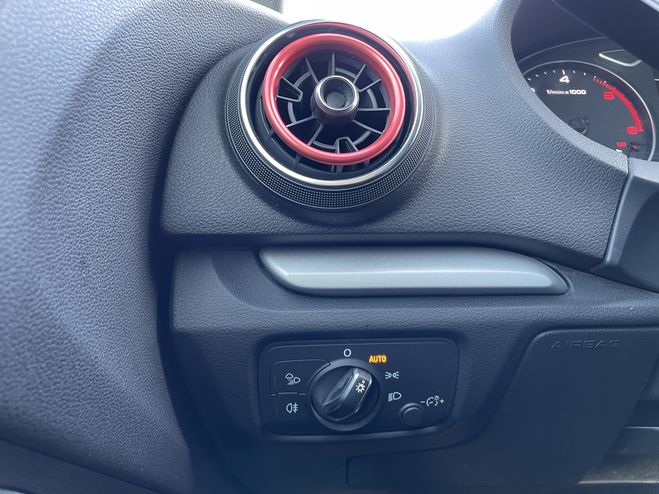 Audi A3 30 TDI 116CH BUSINESS LINE NOIR de 2018