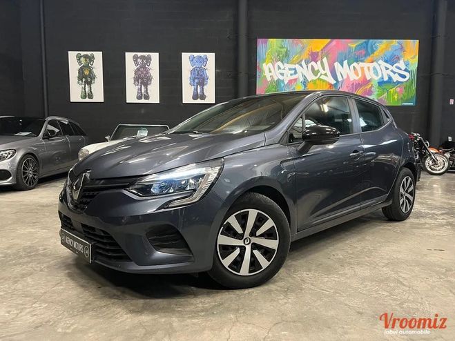 Cliquer pour voir la photo suivante Renault Clio 1.0 tce 90ch equilibre faible Gris de 2022