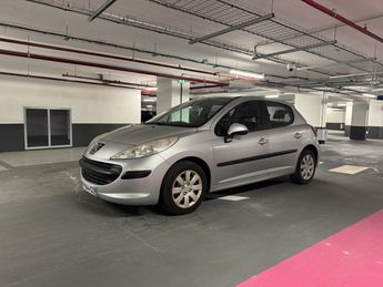  Voir d&eacute;tails -Peugeot 207 1.4E 16V EXECUTIVE &agrave; Asni�res-sur-Seine (92)