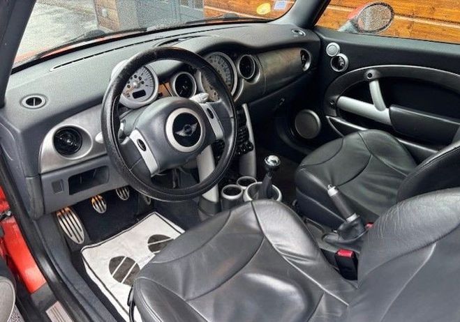 Mini One cabriolet 1.6 170 cooper s Orange de 2004