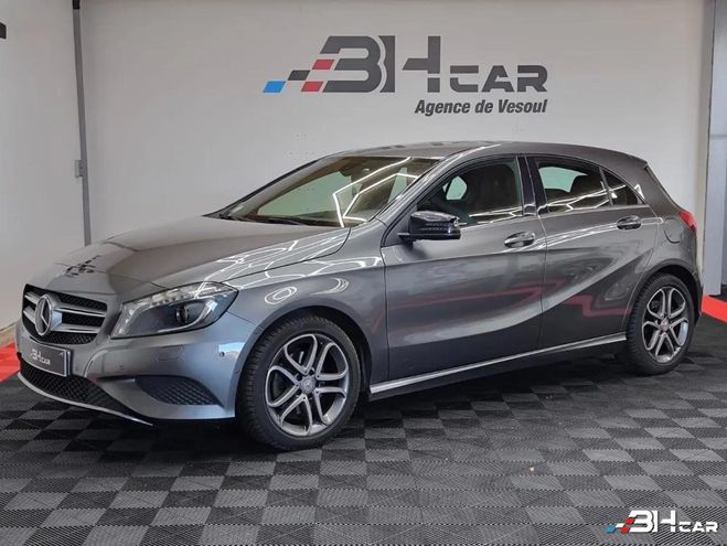 Cliquer pour voir la photo suivante Mercedes Classe A 2.2 200 CDI Fascination 4MATIC 7G-DCT - Gris de 2015