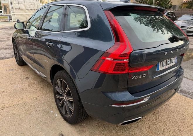 Volvo XC60 T8 Recharge AWD 303 ch   87 Geartronic 8 Bleu de 2020