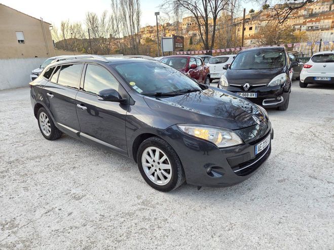 Renault Megane III ESTATE Privil�ge 1.9 DCi 130 ch Gris de 2009