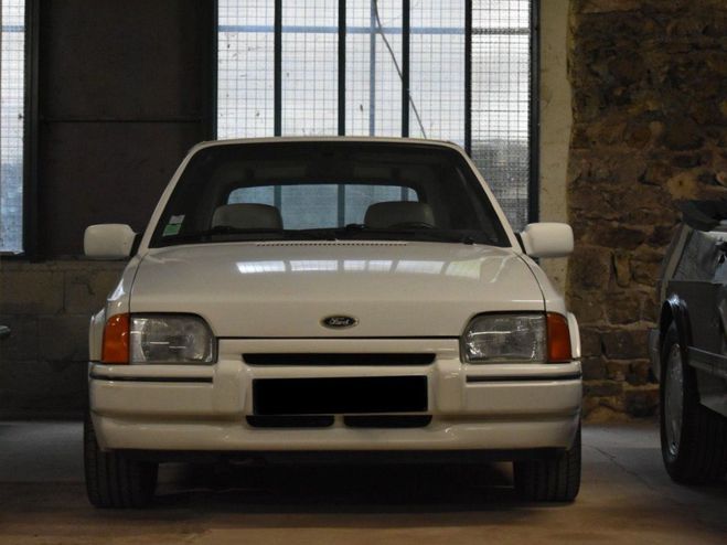Ford Escort XR3I Blanc de 1989