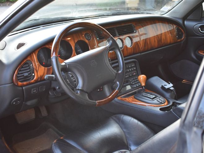 Jaguar XK8  Noir de 1998