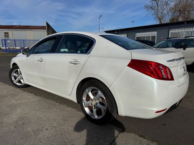 Peugeot 508 2.0HDi 140CH FAP F�line Blanc de 2011