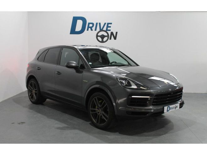 Cliquer pour voir la photo suivante Porsche Cayenne 3.0i V6 - 462 - BVA Tiptronic S - E-Hybr GRIS FONCE de 2020