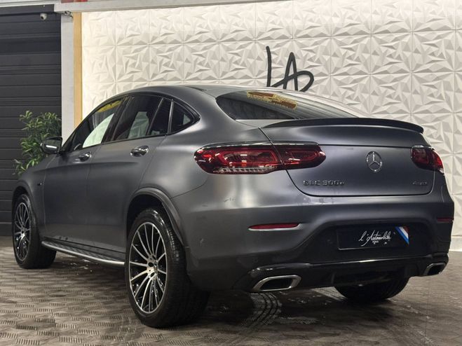 Mercedes GLC Coup� 300 e 4Matic (253.353) GRIS MATE de 2021