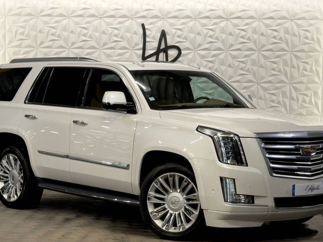 Cliquer pour voir la photo suivante Cadillac Escalade IV 6.2 V8 426ch Platinum AWD AT8 INC. de 2017