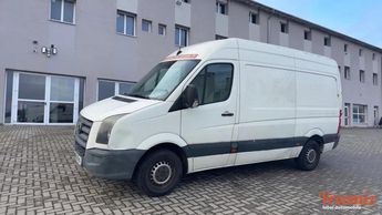  Voir d&eacute;tails -Volkswagen Crafter vu 2.5 tdi 136cv l2h2 pack clim &agrave; Eckwersheim (67)