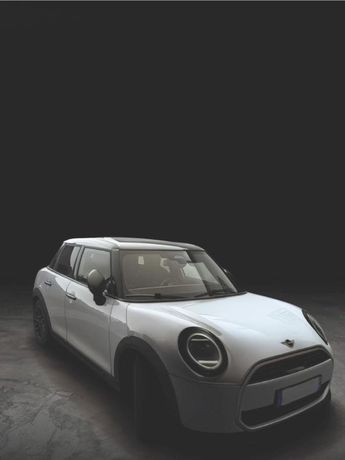  Voir d&eacute;tails -Mini One 1.5 C 155 COOPER FAVOURED DKG BVA &agrave; Blainville-sur-Orne (14)