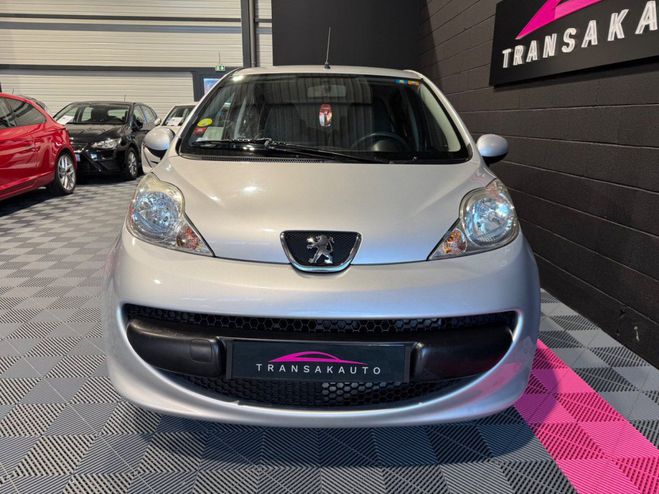 Peugeot 107 1.0e 12V 68ch 2-Tronic Trendy Gris de 2007