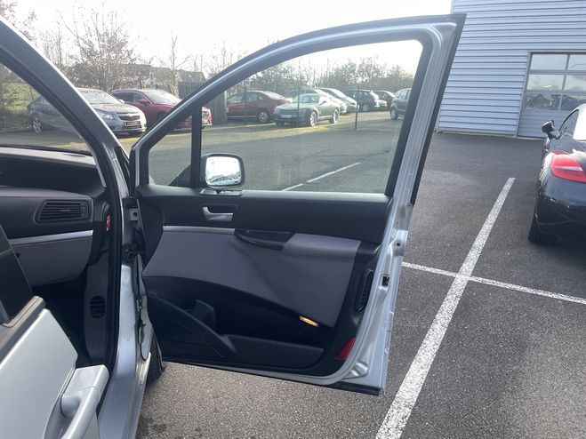 Peugeot 807 2.0 HDI136 CONFORT PACK FAP GRIS CLAIR  de 2008