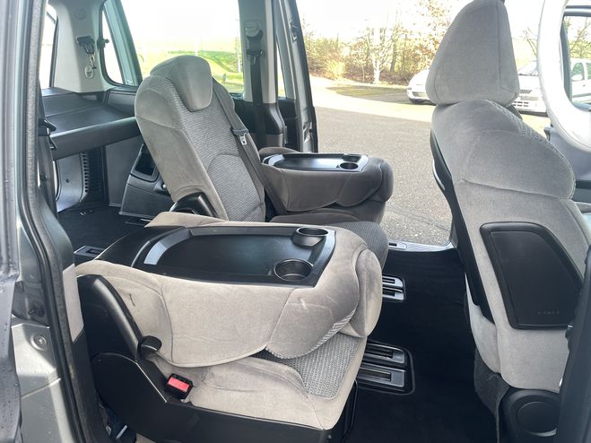 Peugeot 807 2.0 HDI136 CONFORT PACK FAP GRIS CLAIR  de 2008