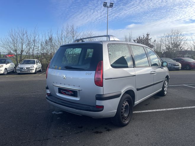 Peugeot 807 2.0 HDI136 CONFORT PACK FAP GRIS CLAIR  de 2008