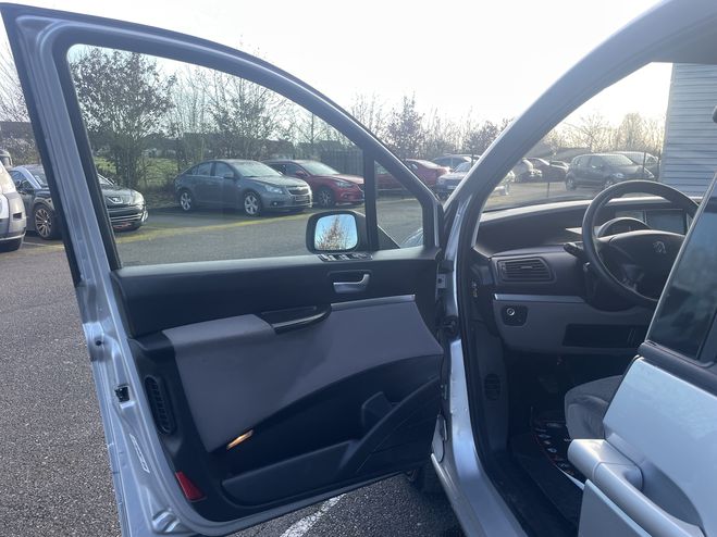 Peugeot 807 2.0 HDI136 CONFORT PACK FAP GRIS CLAIR  de 2008