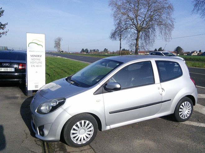 Cliquer pour voir la photo suivante Renault Twingo EN DOUBLE A ANNULER 1.2 75 Expression Gris de 2010