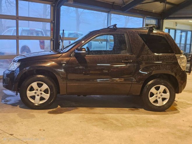 Suzuki Grand Vitara II II 1.9 DDiS 130CH 3P Marron Fonc� de 2014