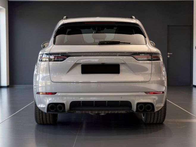 Porsche Cayenne 4.0i V8 - 550 - BVA Tiptronic S 2017 Tur Beige cachemire m�tallis� de 2023