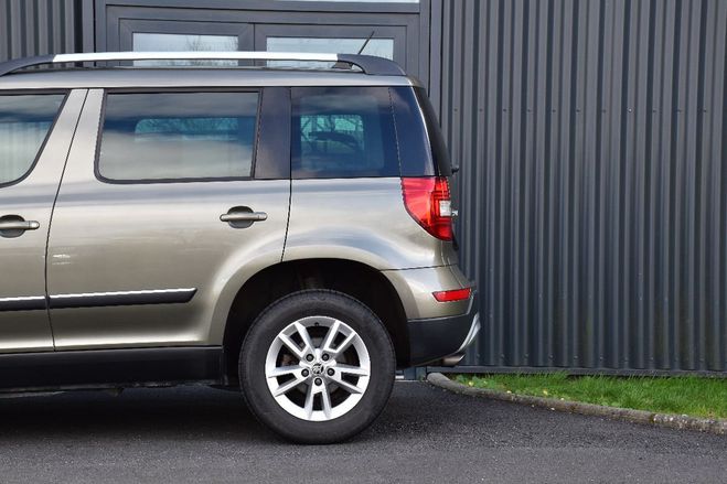 Skoda Yeti (2) 1.2 TSI 105 OUTDOOR BEIGE METAL de 2014