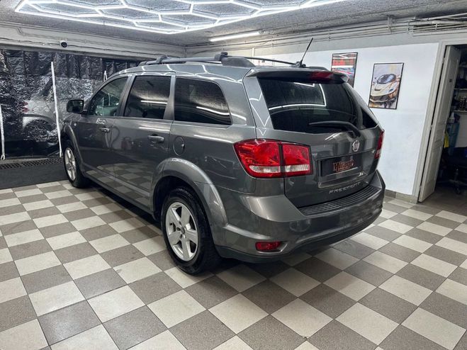 Fiat Freemont 2.0 MJT 140CV 7PLACES Gris anthracite metal de 2012