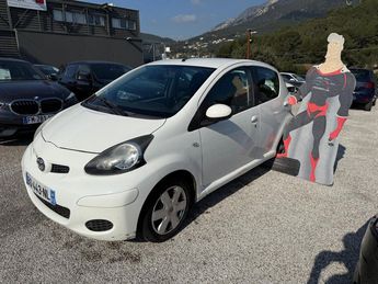  Voir d&eacute;tails -Toyota Aygo 1.0 VVT-I 68CH CONNECT 5P &agrave;  La Garde (83)