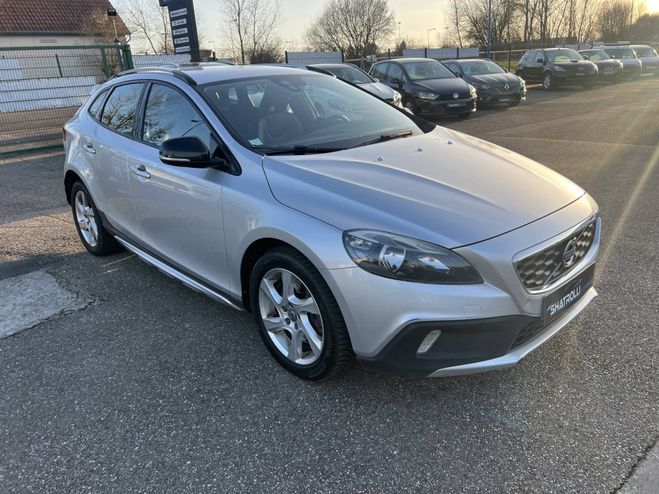Volvo V40 Cross Country D3 2.0 TDi 150ch BV6 1erMa GRIS de 2015