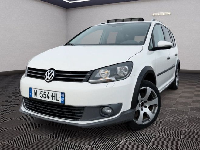 Cliquer pour voir la photo suivante Volkswagen Touran CrossTouran 2.0 TDI 140 CV DSG 7 places Blanc de 2011