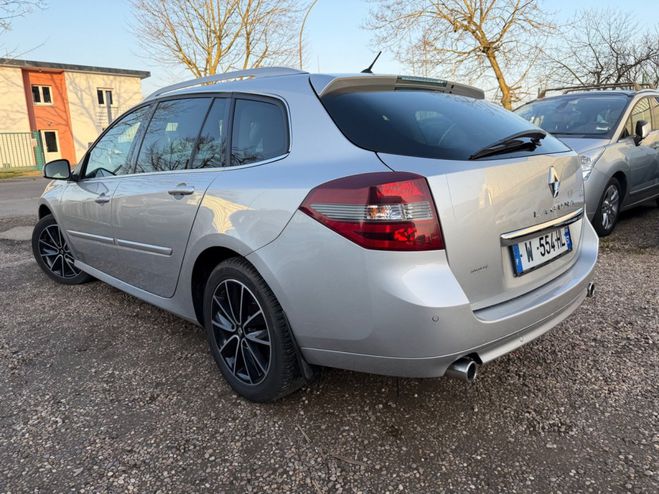 Renault Laguna III ESTATE 2.0 DCI 150 DYNAMIQUE Gris de 2014