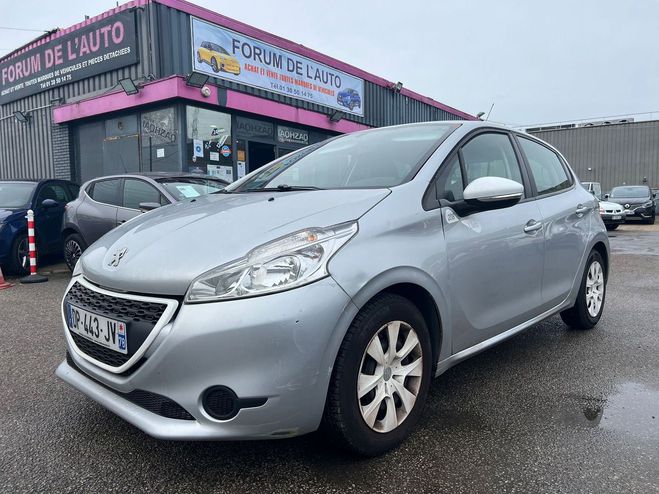 Peugeot 208 1.0 VTI 68 LIKE 5P BELLE FIABLE Gris de 2015