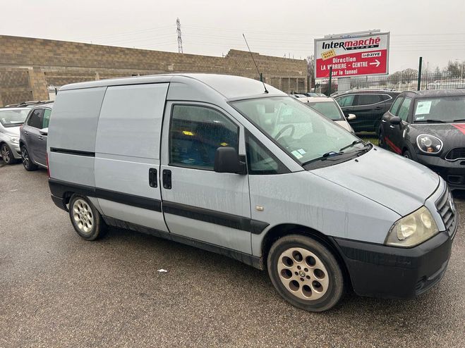 Fiat Scudo FOURGON TOLE BUSINESS COURT 815 1.9 D UT Gris fonc� de 2004