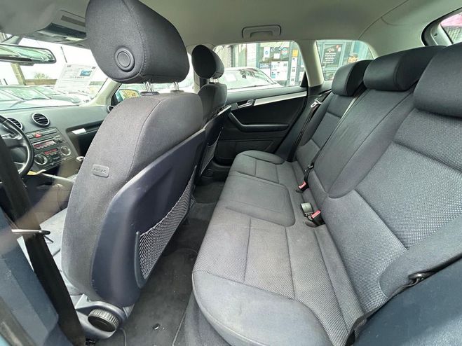 Audi A3 II SPORTBACK 1.6 102 AMBIENTE 90000KM D? Bleu clair de 2006
