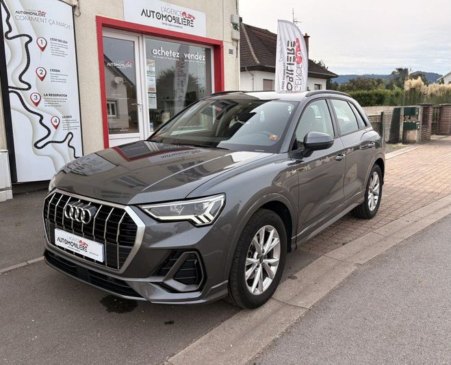 Audi Q3 35 2.0 TDI 16V S Tronic7 150 ch S-Line Gris de 2022