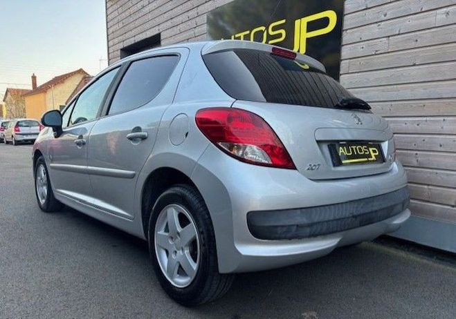 Peugeot 207 1.4 vti 95 serie 64 5p Gris de 2010