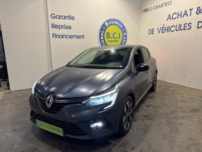 Renault Clio V 1.6 E-TECH HYBRIDE 145CH EVOLUTION Gris F de 2022
