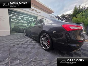  Voir d&eacute;tails -Maserati Ghibli 3.0 430 S GRANSPORT Q4 BVA &agrave; Cannes (06)