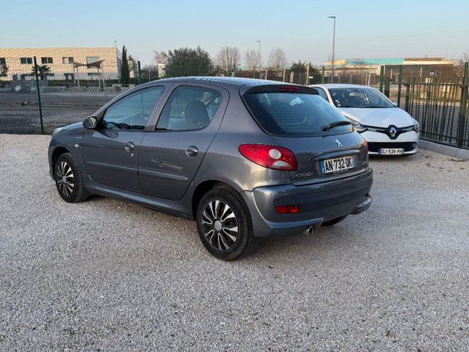 Peugeot 206 1.4e 75ch Urban Gris de 2009