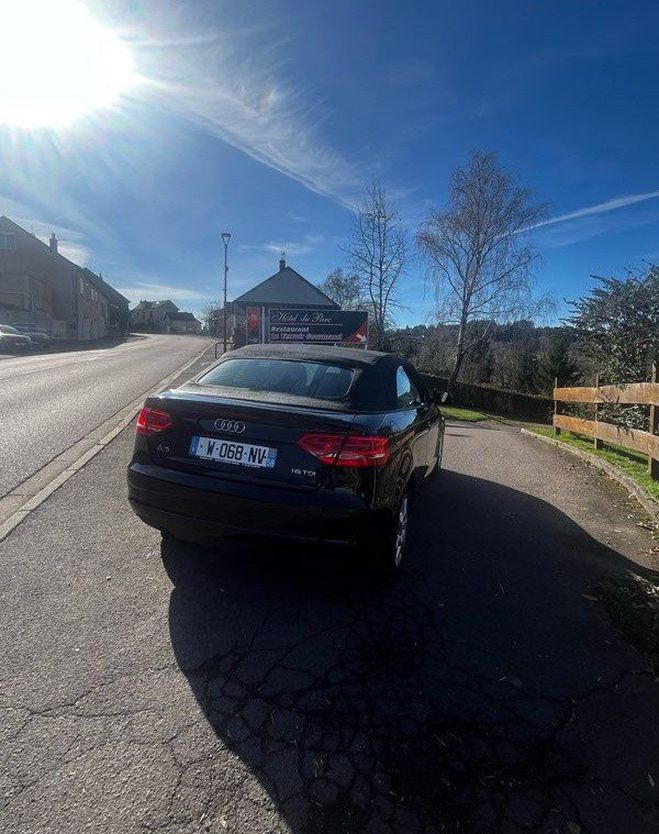 Audi A3 1.6 TDI 105 cv Cabriolet Noir de 2011