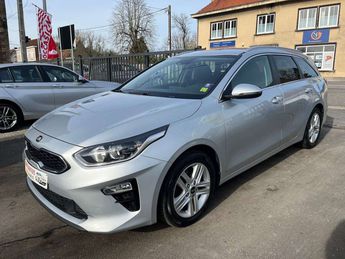  Voir d&eacute;tails -Kia Ceed d SW Ceed / 1.6CRDi MHEV AUTO (EU6d) &agrave; Saint-Ghislain (73)