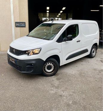  Voir d&eacute;tails -Peugeot Partner FOURGON BLUEHDI 100 ch 1ERE MAIN &agrave; Mougins (06)