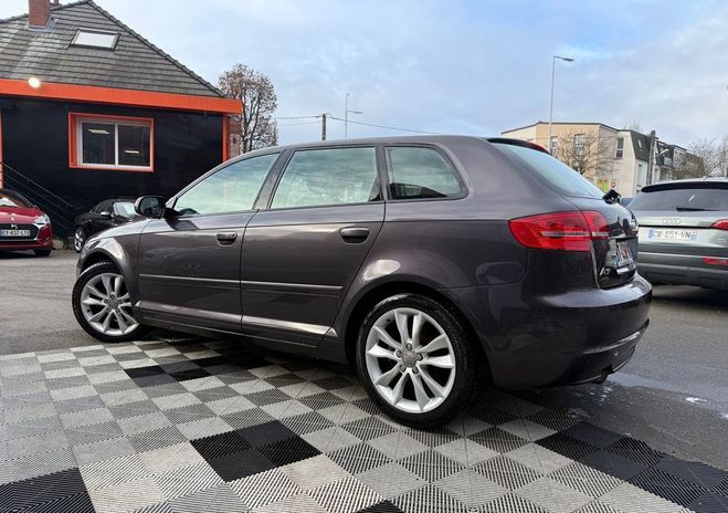 Audi A3 Sportback 1.6 TDIE 105CH DPF START-STOP  Gris de 2011