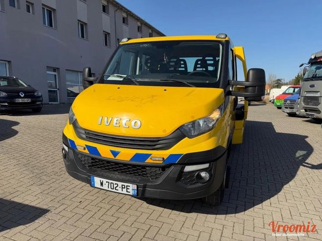 Iveco Daily vu 70c18 3.0 hpi 180 7 tonnes ssis doubl Jaune de 2016