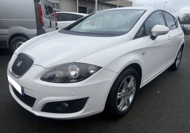 Seat Leon 1.6 TDI105 FAP STYLE E-ECOMOTIVE Blanc de 2012