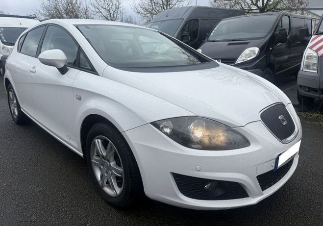 Seat Leon 1.6 TDI105 FAP STYLE E-ECOMOTIVE Blanc de 2012