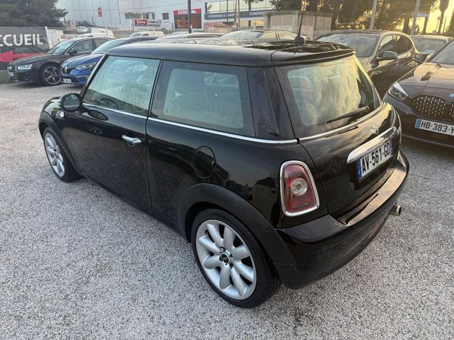 Mini Cooper D 110CH PACK CHILI Noir de 2009