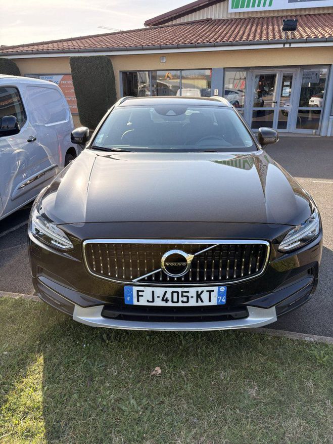 Volvo V90 II Cross Country D4 2.0 TDi 16V AWD 190  Noir de 2019