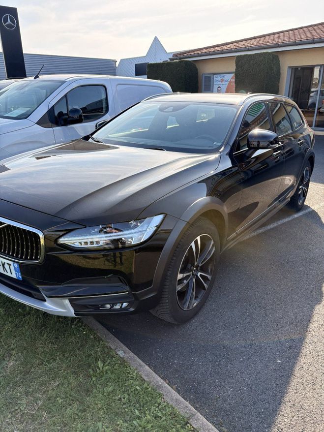 Volvo V90 II Cross Country D4 2.0 TDi 16V AWD 190  Noir de 2019
