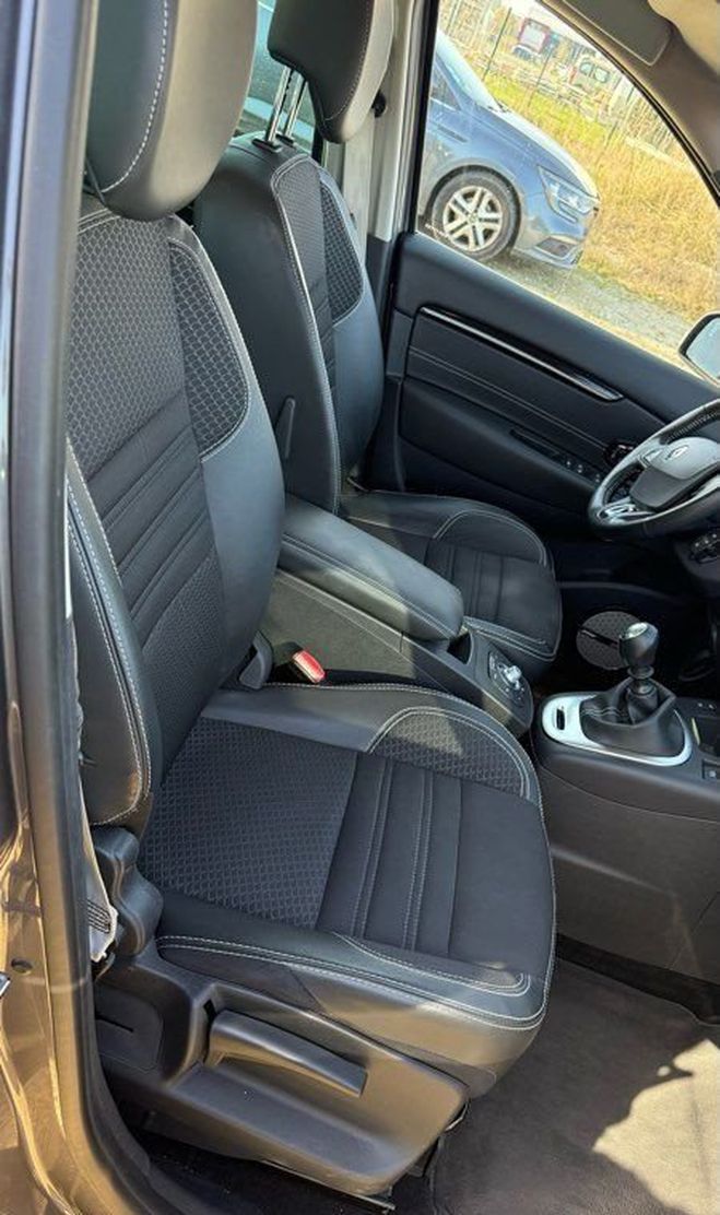 Renault Scenic 3 1.5 DCI 110 BOSE Gris de 2015