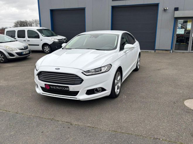 Cliquer pour voir la photo suivante Ford Mondeo 2.0 TDCi 180CH BVA PowerShift Titanium D BLANC de 2015